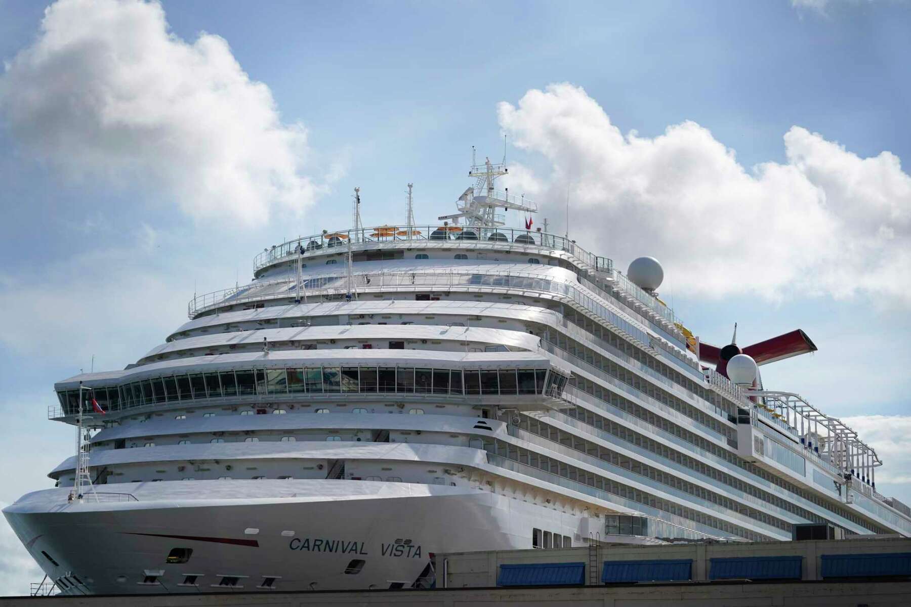 33+ Become connected with workers on cruise ships info