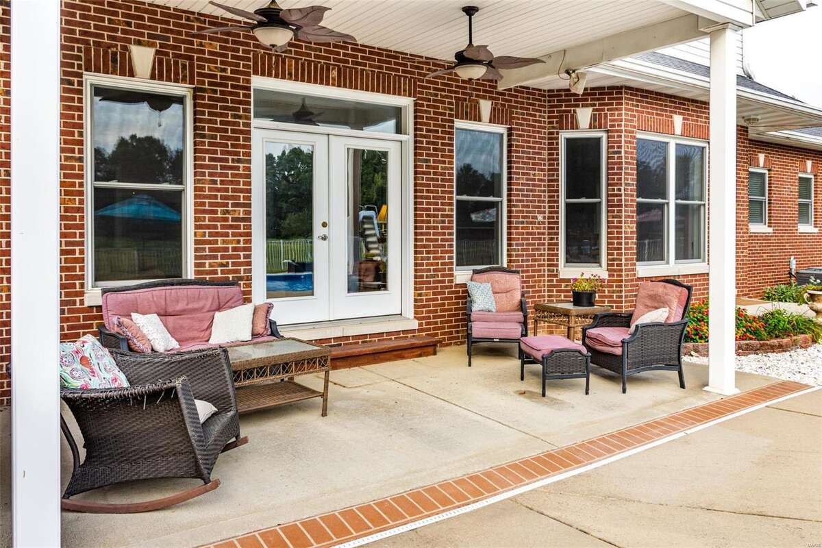 The house at 1489 Pleasant Ridge Rd, Maryville
