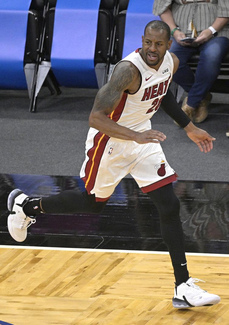 Miami Heat forward Andre Iguodala (28) sets up for a shot as