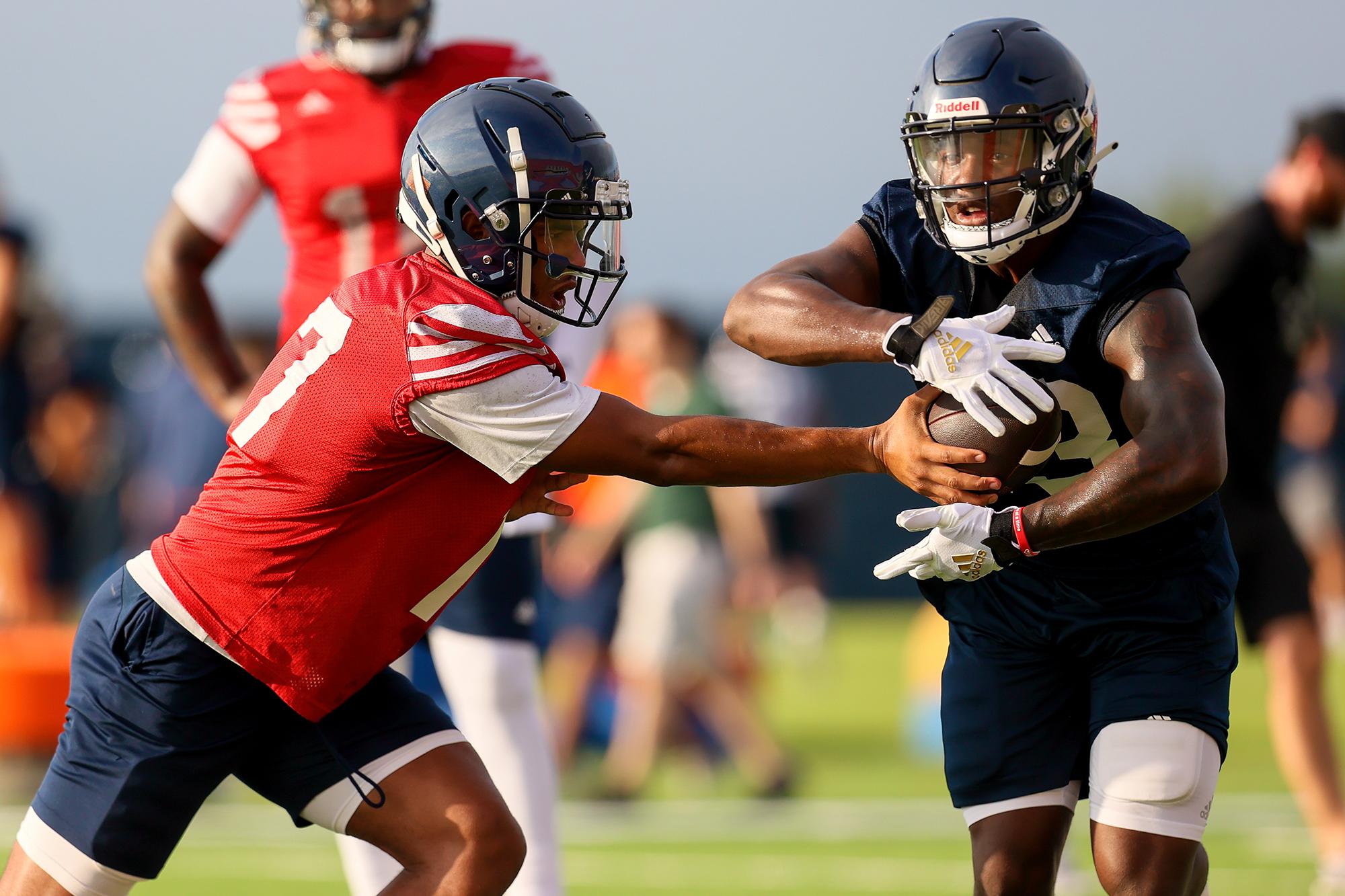 UTSA breaks in new RACE facility with first fall practice