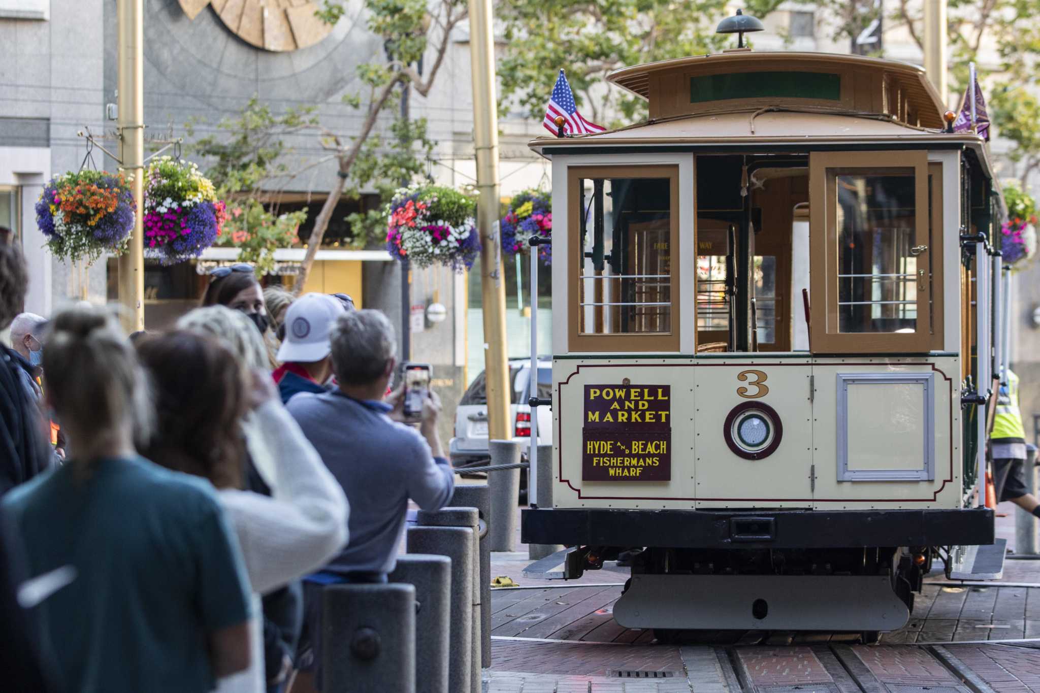 Take your 'vaccine vacay' somewhere other than San Francisco, please - Vimarsana News