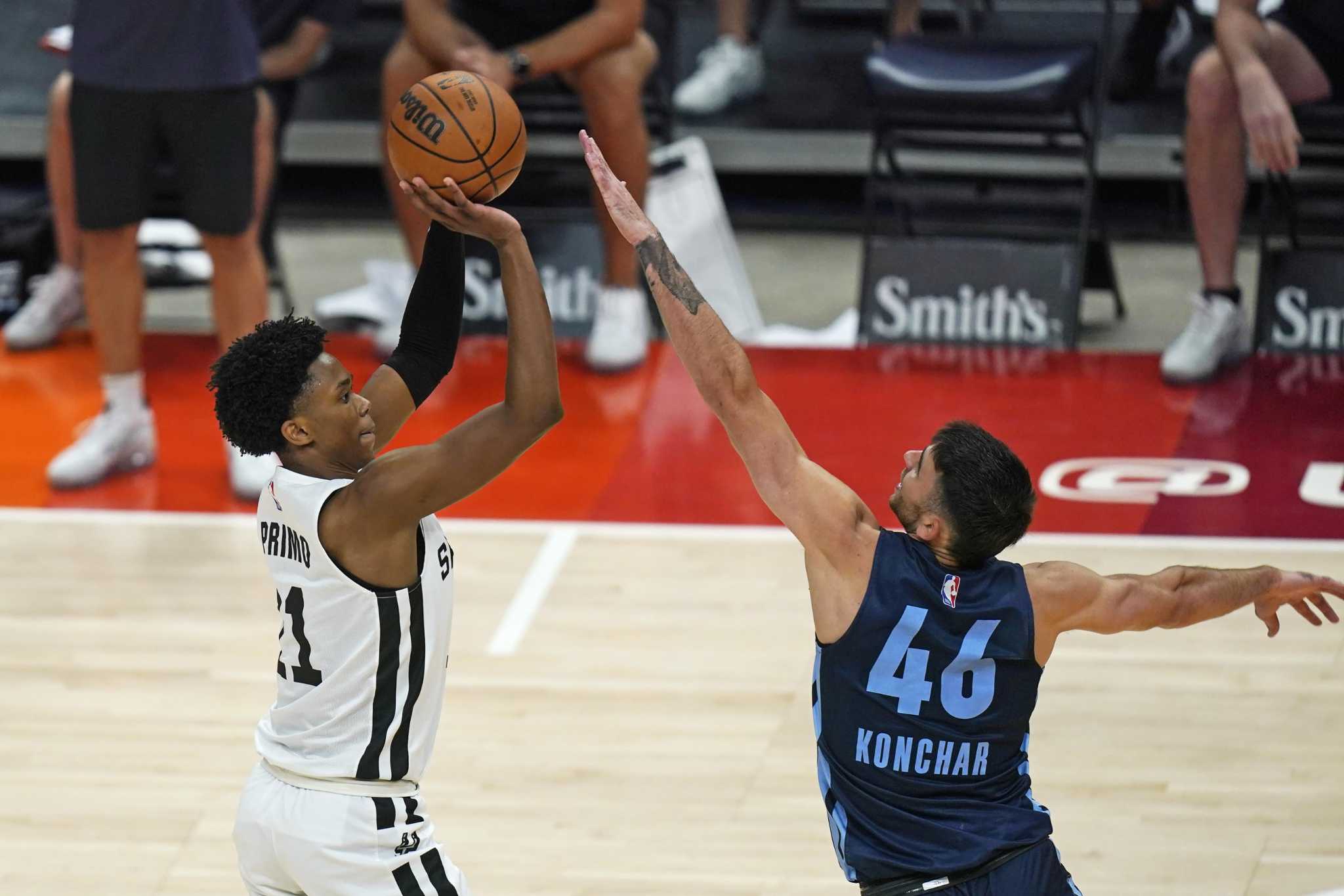 San Antonio Spurs Josh Primo Turning Heads With Passing Skills