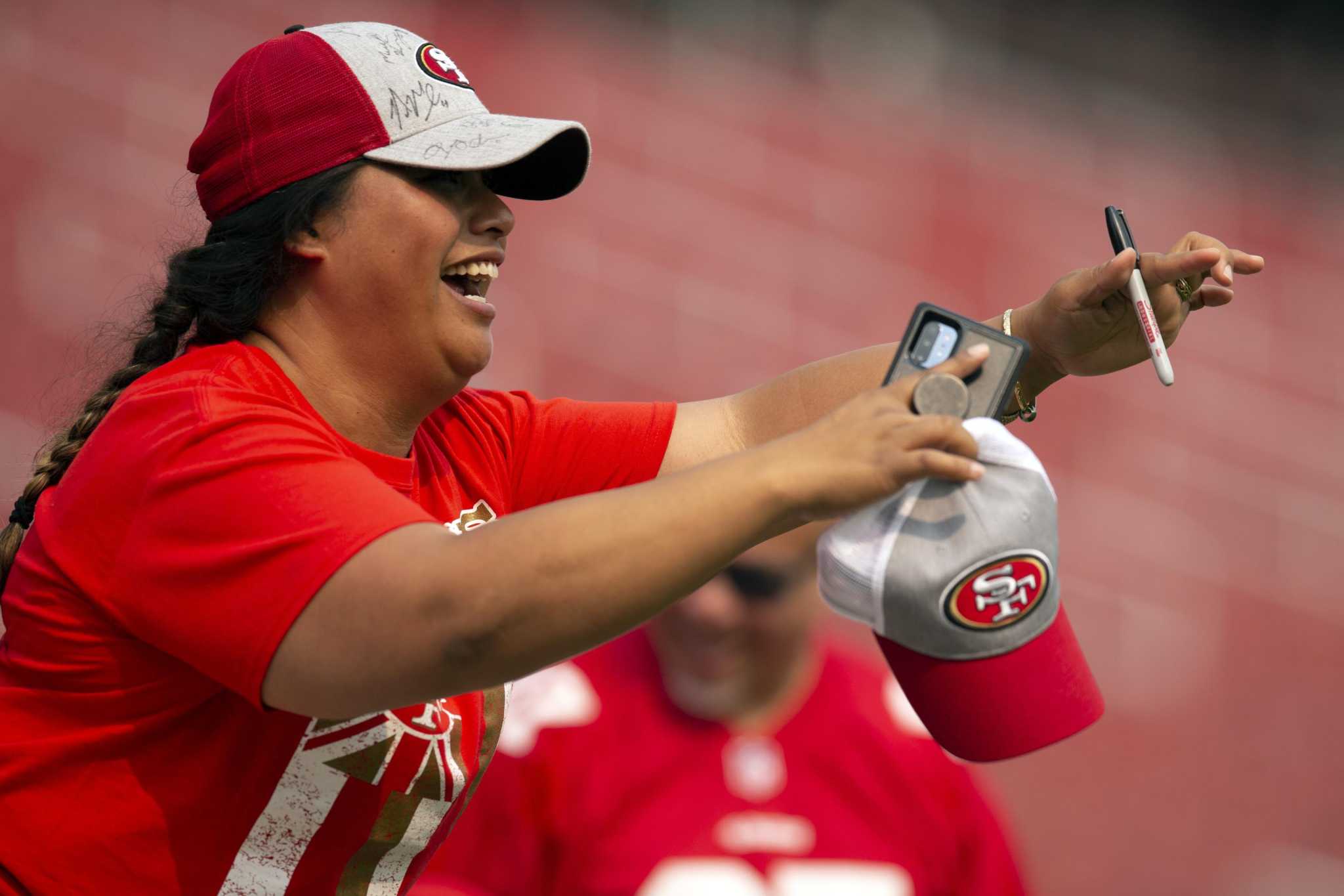 49ers fans at Levi's Stadium nearly scared LT Trent Williams