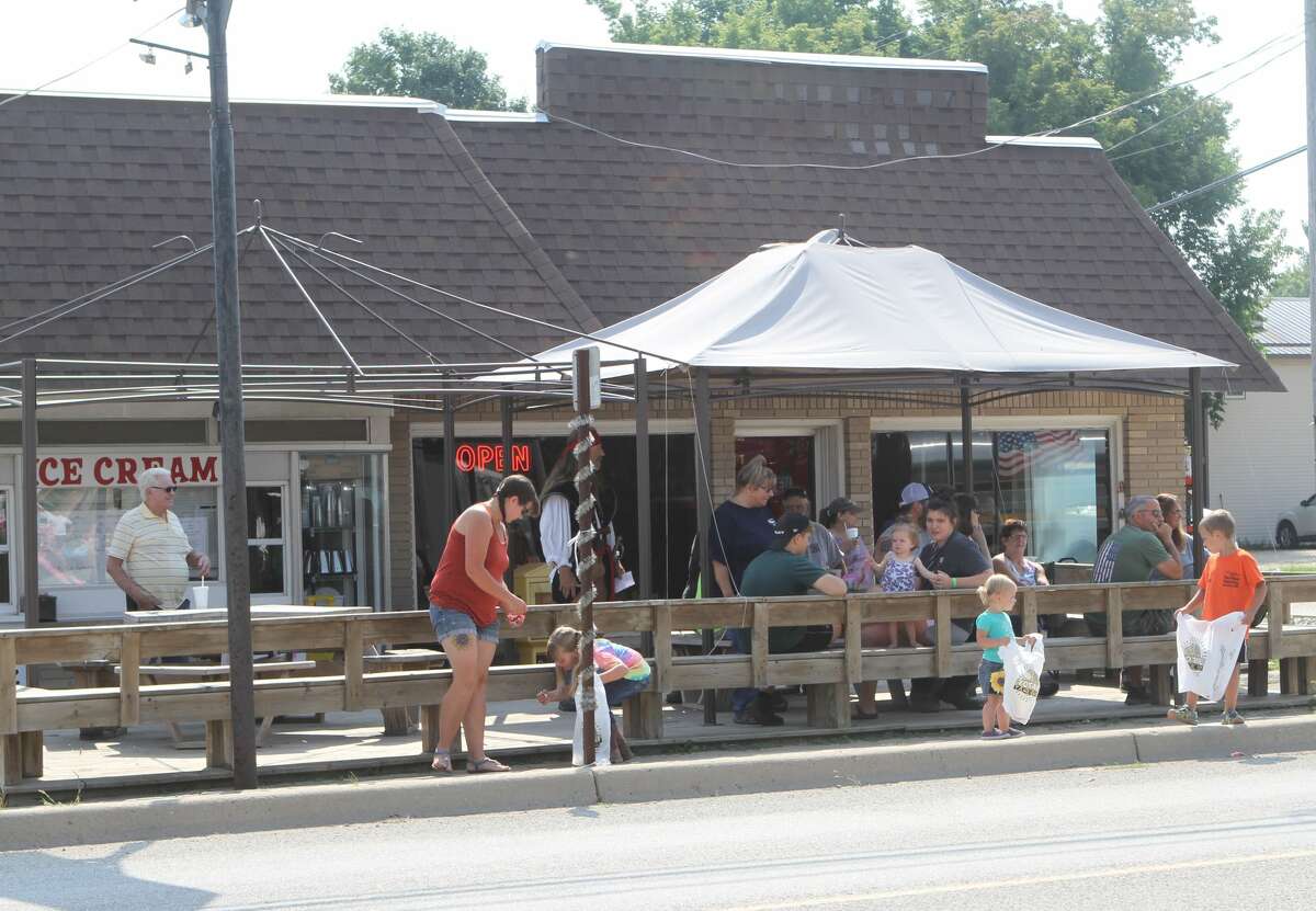 Barryton Days parade draws many smiling faces