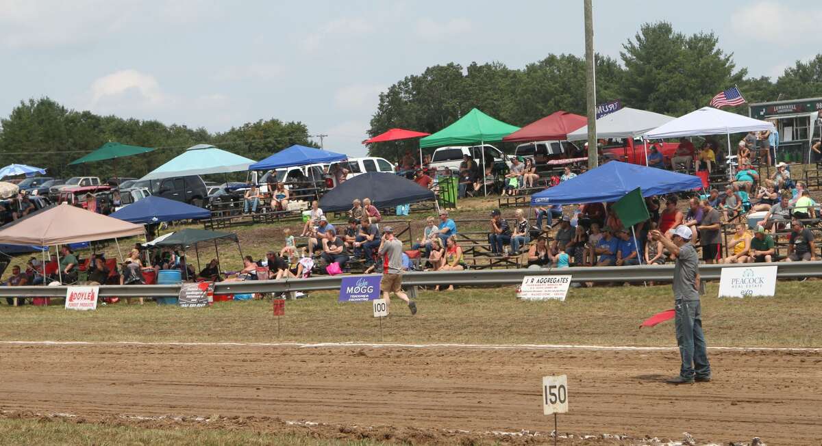 Morley Truckpull event draws raucous, excited crowd