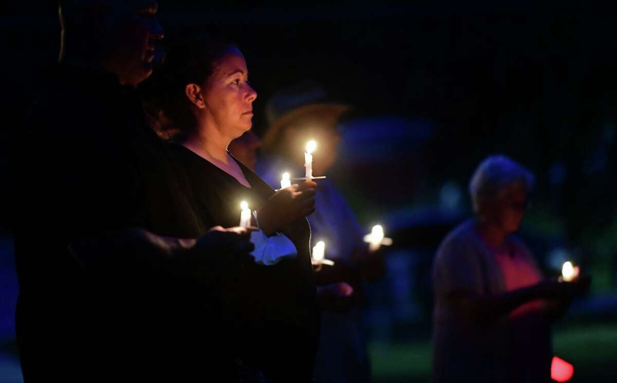 Hundreds mourn Gianna Vincelett, 14, killed in Haddam hitandrun