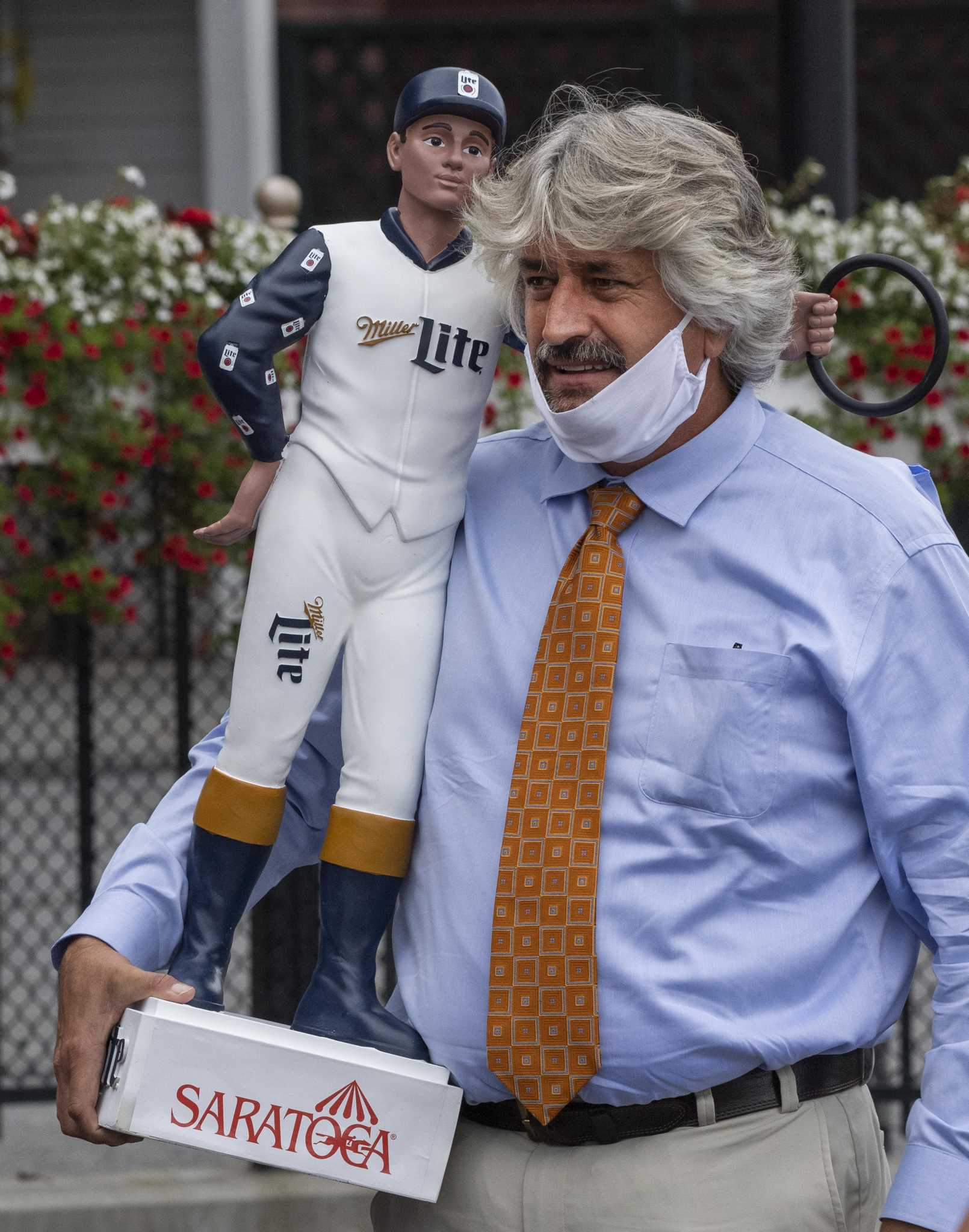 Steve Asmussen breaks North American record for victories by a trainer
