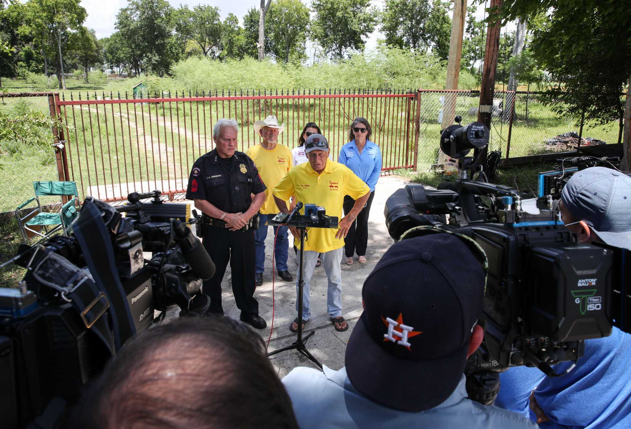 did-texas-serial-killer-dean-corll-stash-20-more-bodies-during-houston