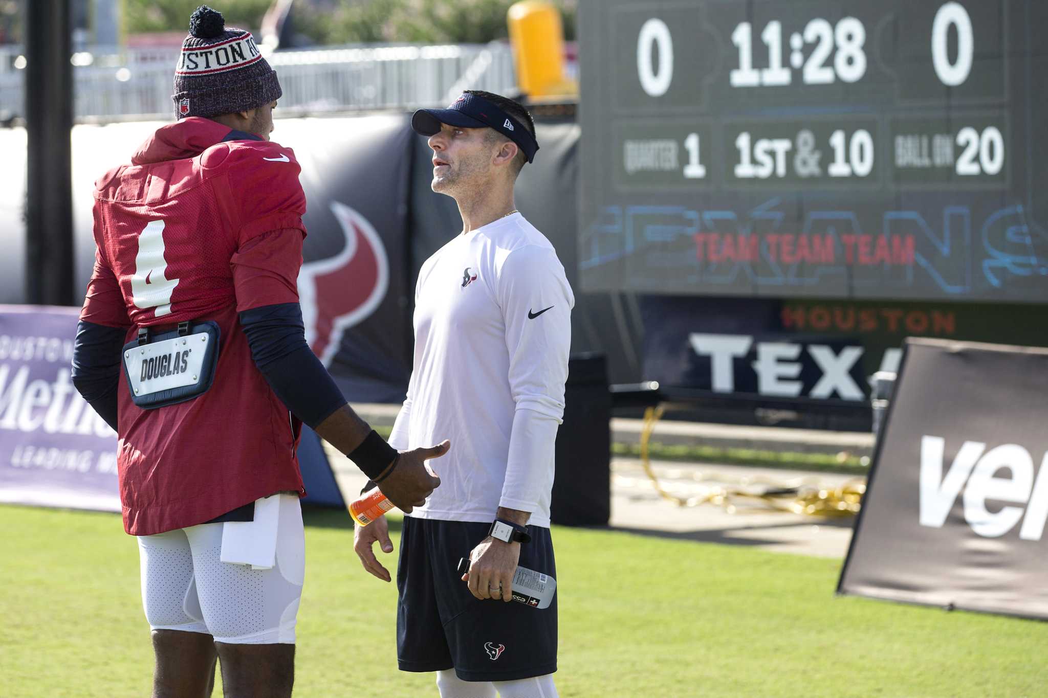 Watson practices with Houston Texans on 1st day of camp – Reading