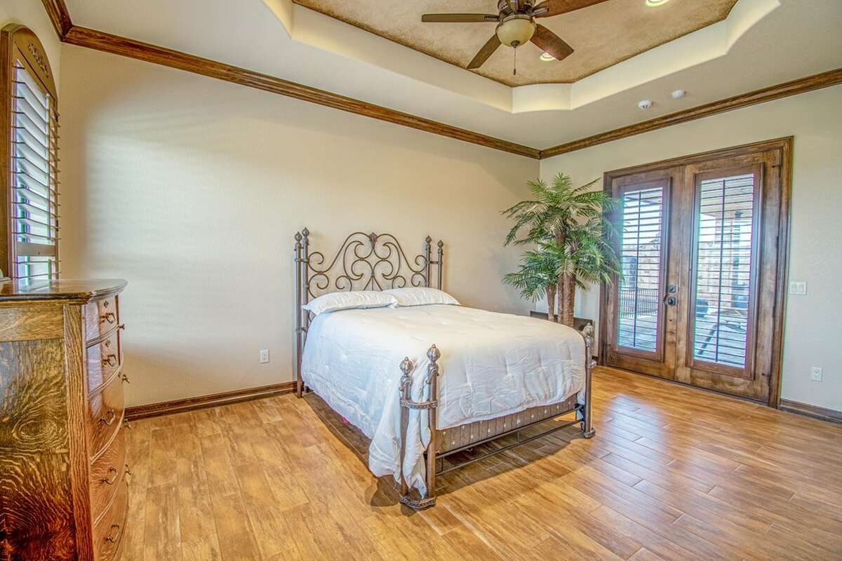 2.395 million Gardendale home features Texasshaped pool