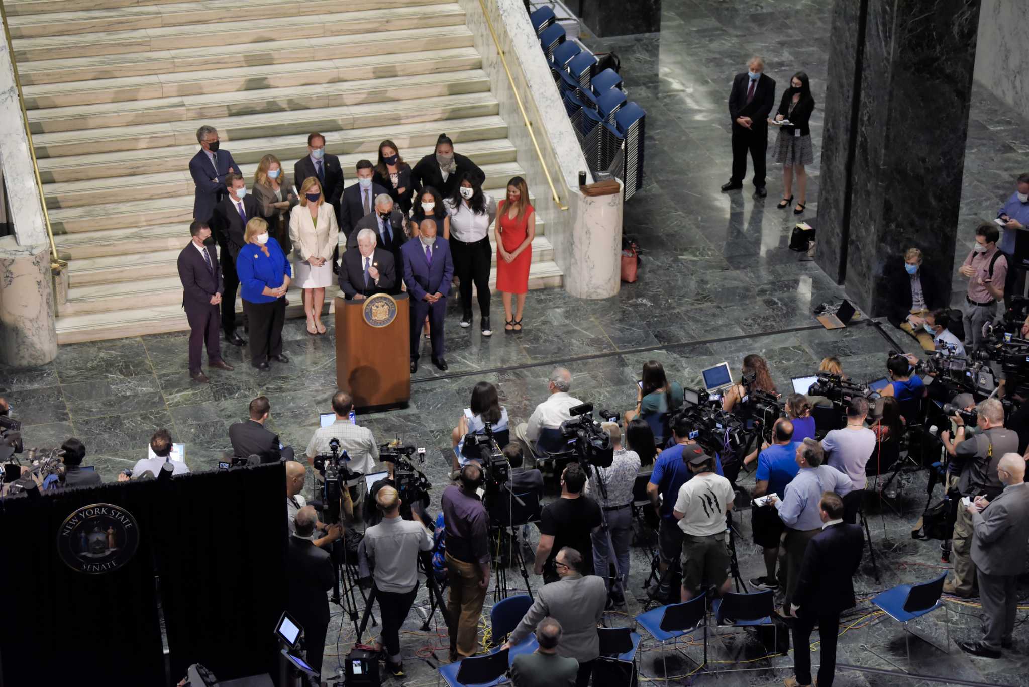 Assembly Judiciary Committee members to review Cuomo impeachment report