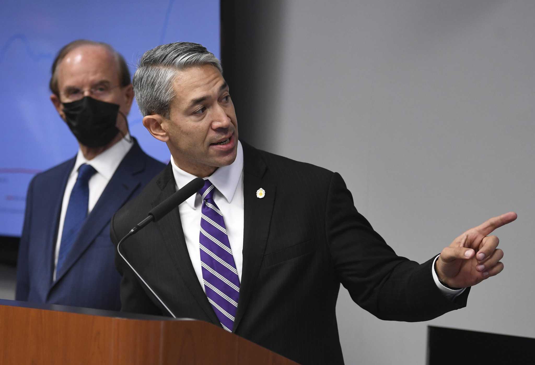 San Antonio residents interrupt meeting to protest evictions, blame