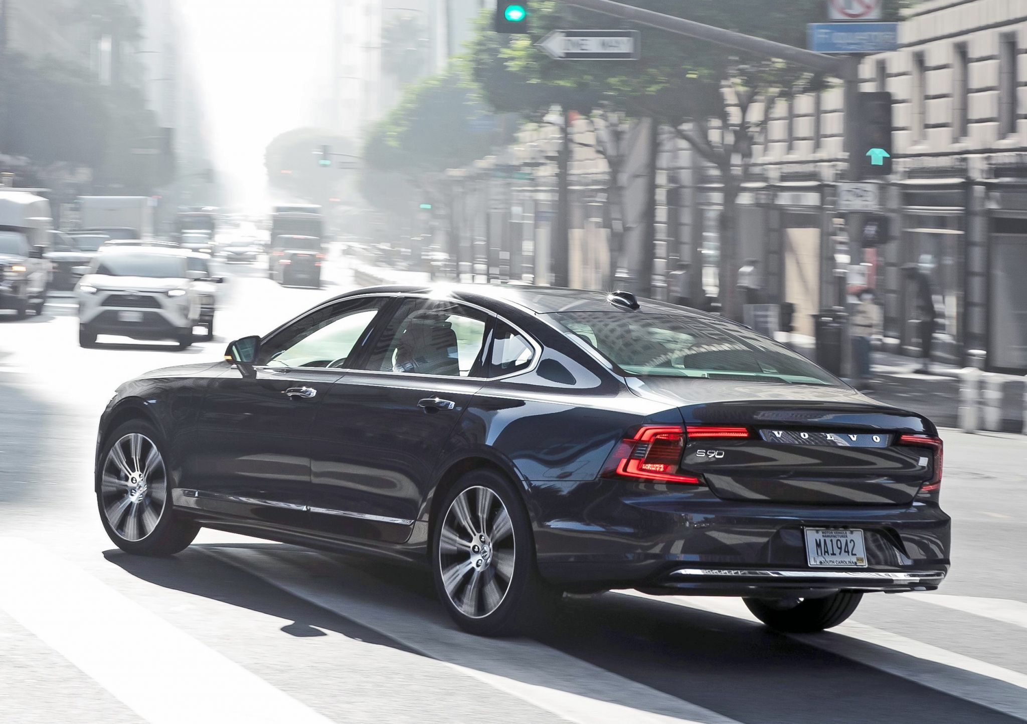 Volvo S90 Recharge luxury sedan comes with plug-in hybrid system