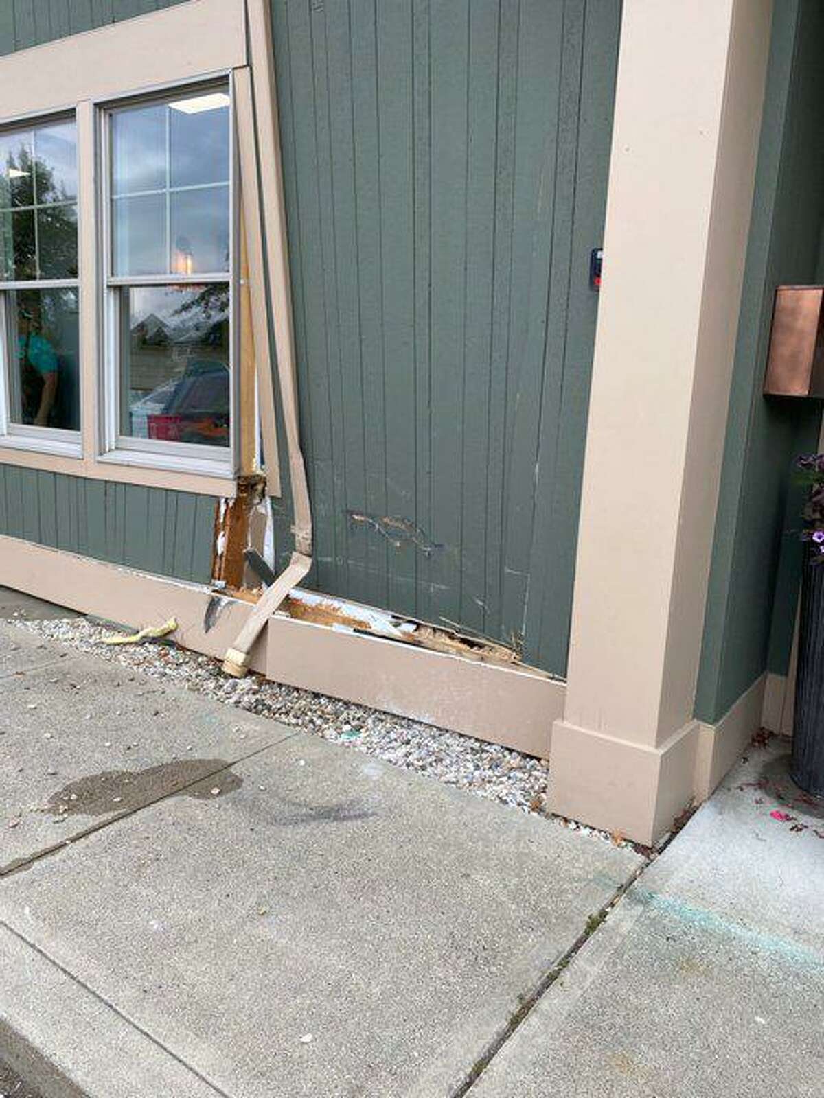 Newlyopened Southbury seafood market damaged by car crash ‘It could