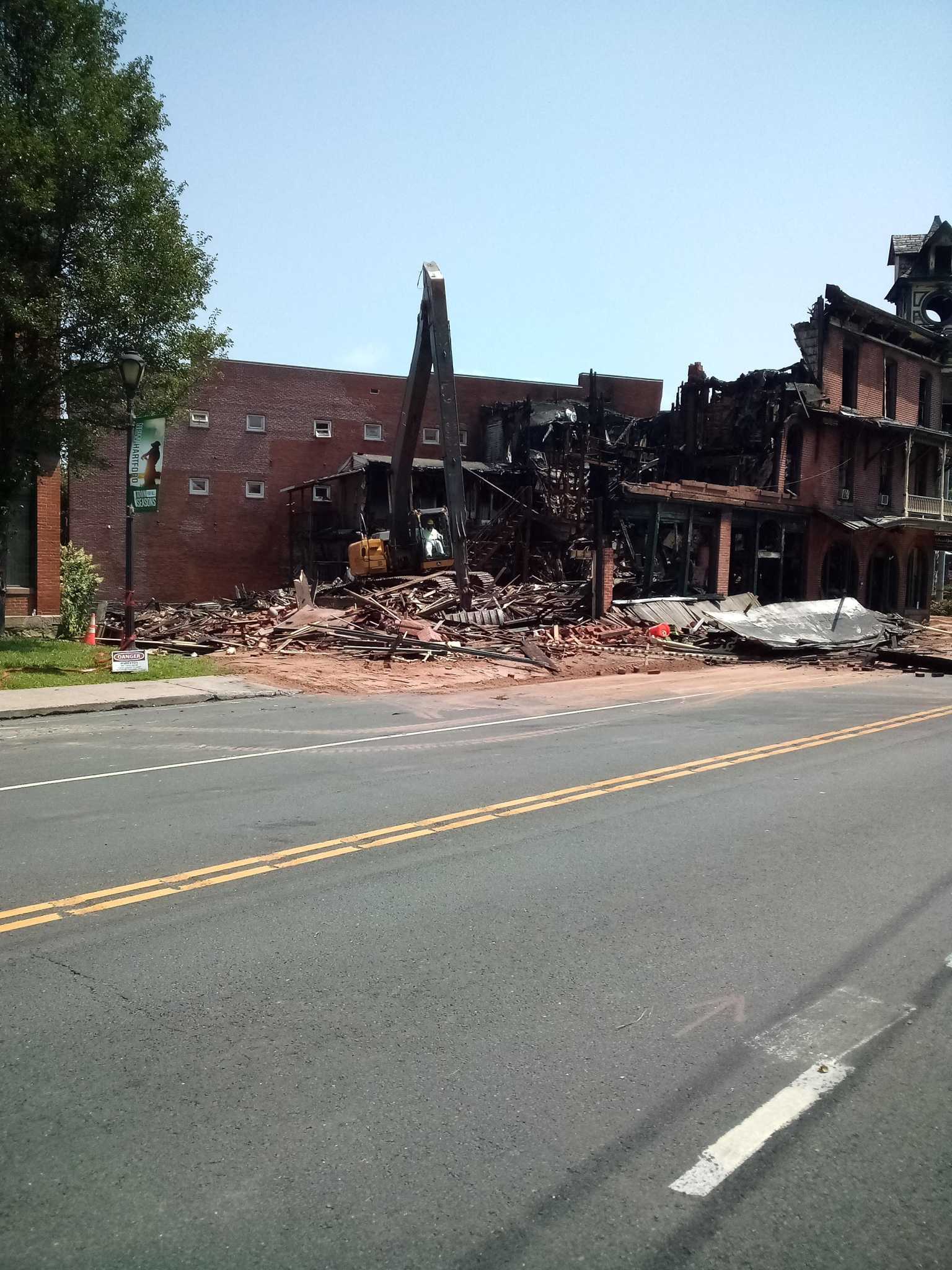 New Hartford building damaged by fire demolished, ‘a very hard decision’