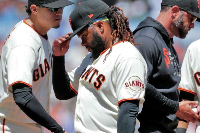 Brandon Crawford demands that LaMonte Wade Jr. blows the Giants