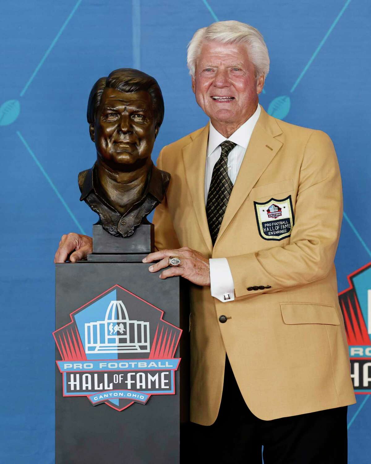 PA native reaches pinnacle with NFL Hall of Fame induction