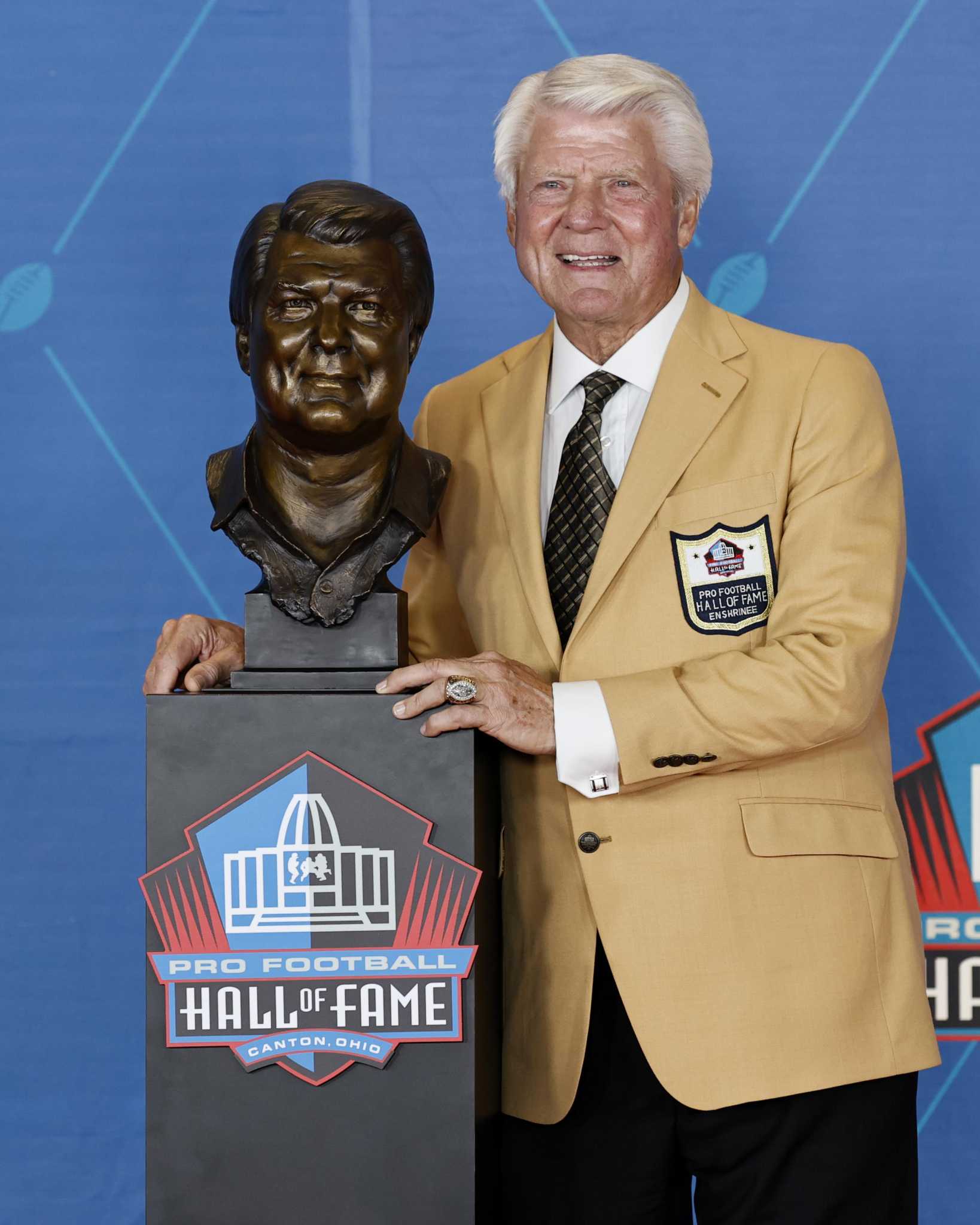 PA native reaches pinnacle with NFL Hall of Fame induction