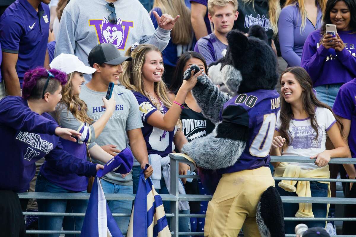 SEATTLE, WA - SEPTEMBER 16: The Washington Huskies mascot Harry interacts with fans during a college football game between the Washington Huskies and the Fresno State Bulldogs on September 16, 2017 at Husky Stadium in Seattle, WA. (Photo by Christopher Mast/Icon Sportswire via Getty Images)