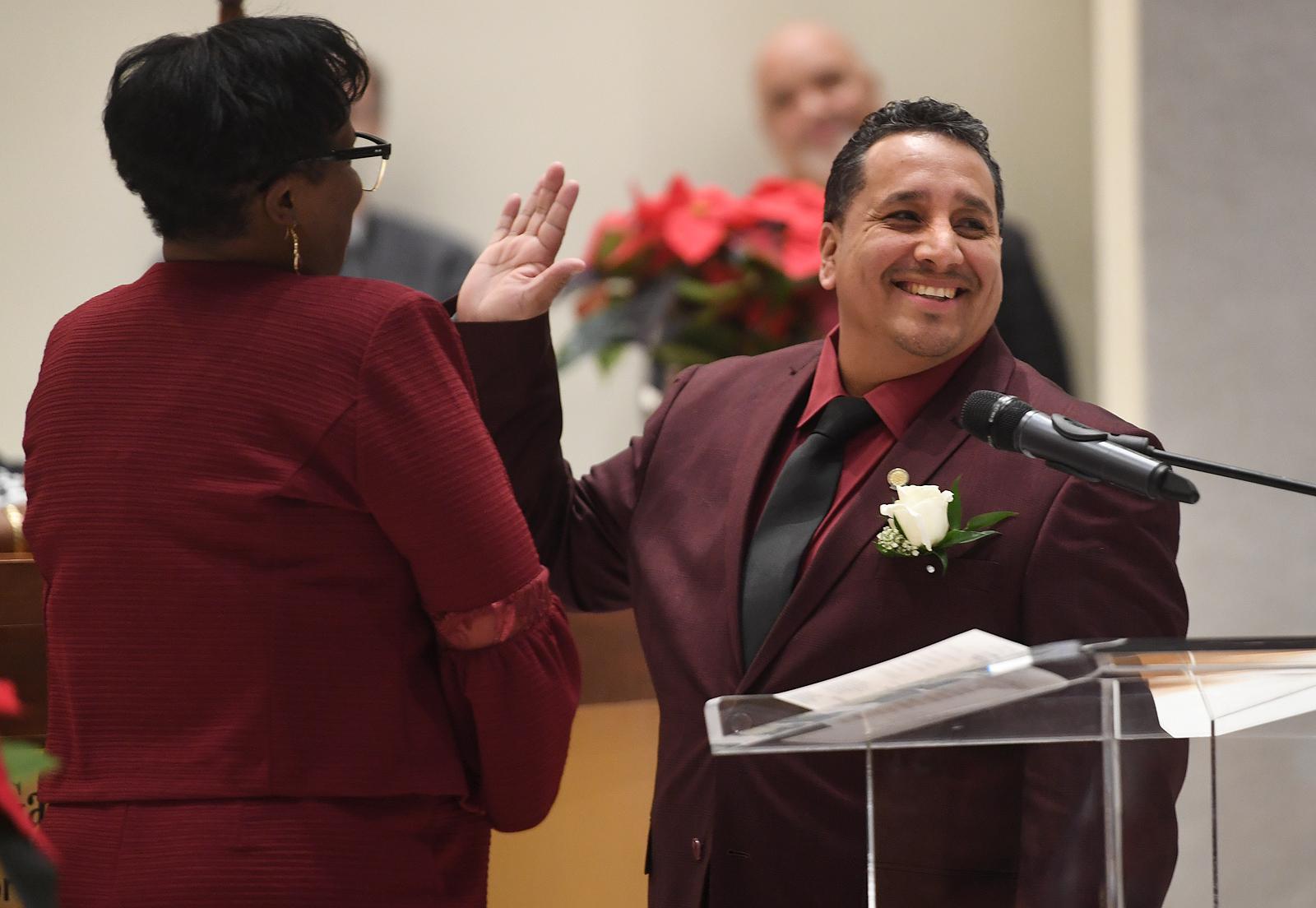 Bridgeport councilman Alfredo Castillo plans to sue police and city after arrest - Vimarsana News