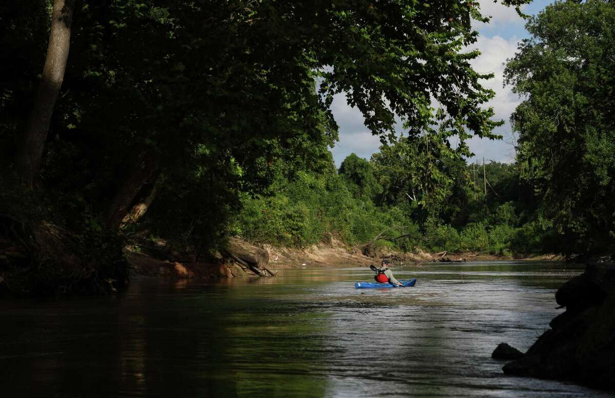 Trashy ditch or urban oasis? Buffalo Bayou paddle offers new perspective