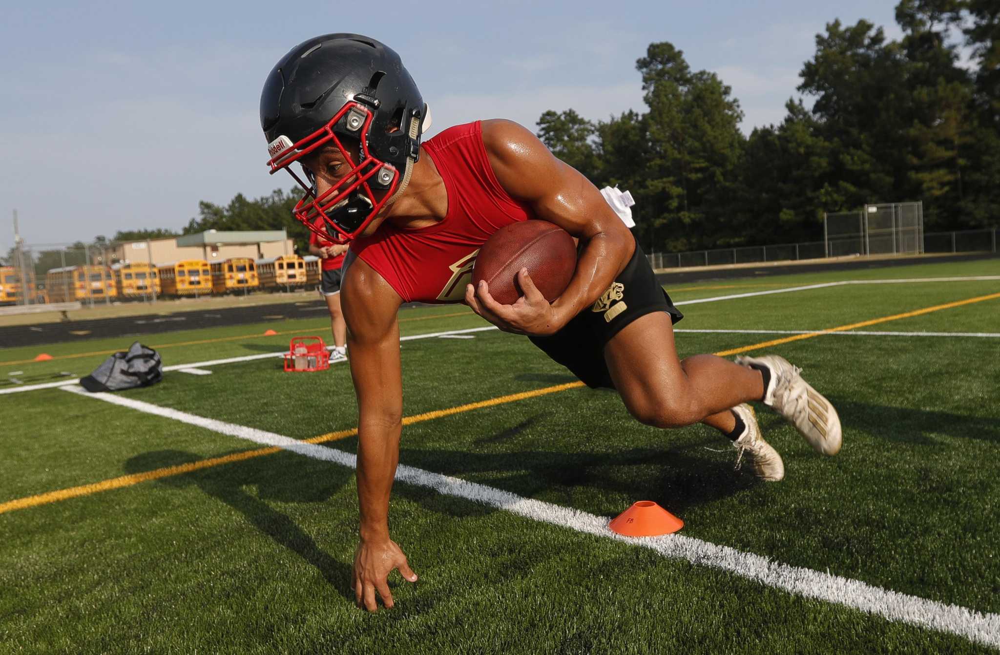 NFL standout visits Caney Creek