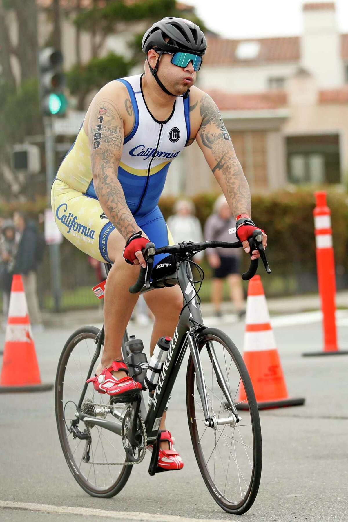 Endurance, emotions mark the return of grueling Escape From Alcatraz Triathlon