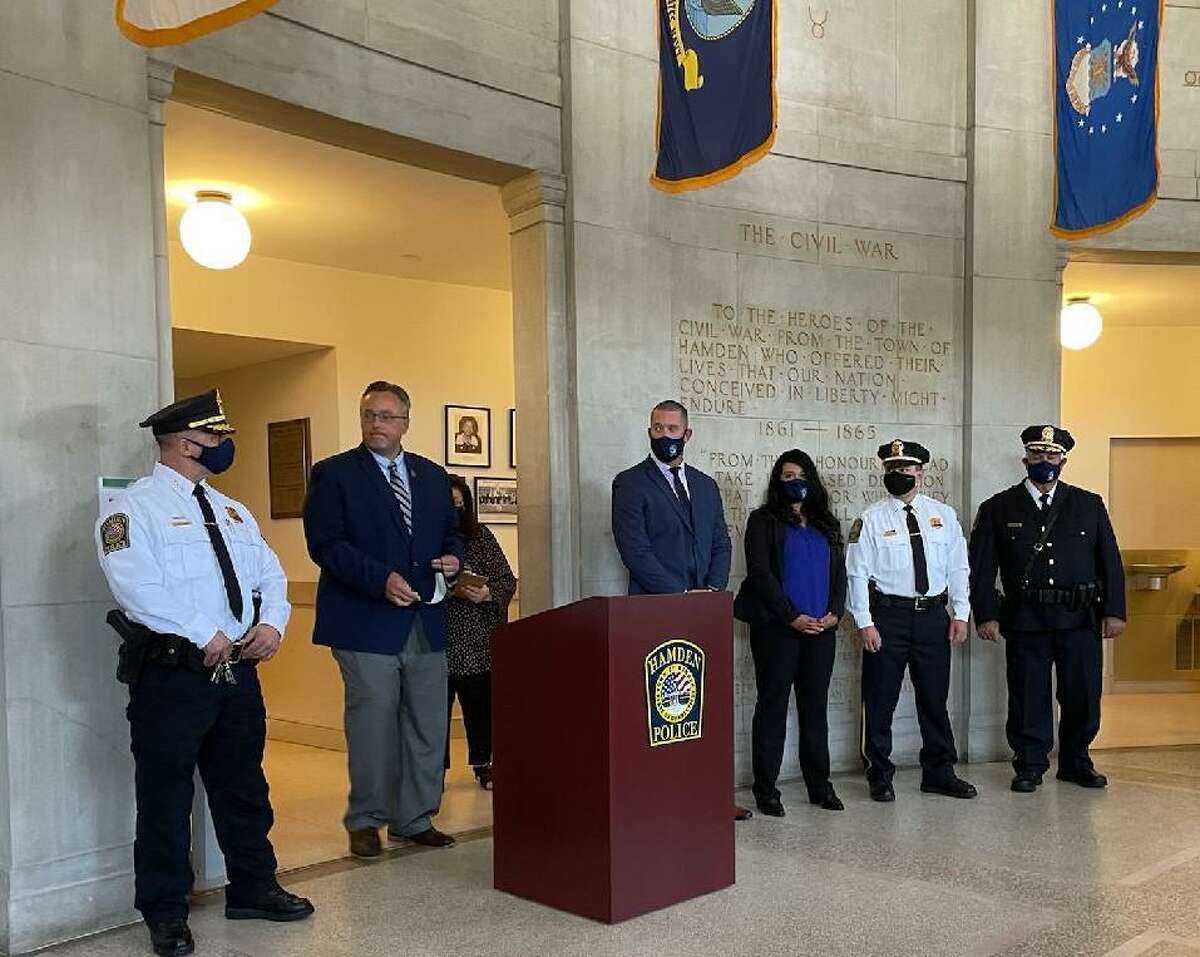 Hamden swears in first Hispanic woman to make police detective