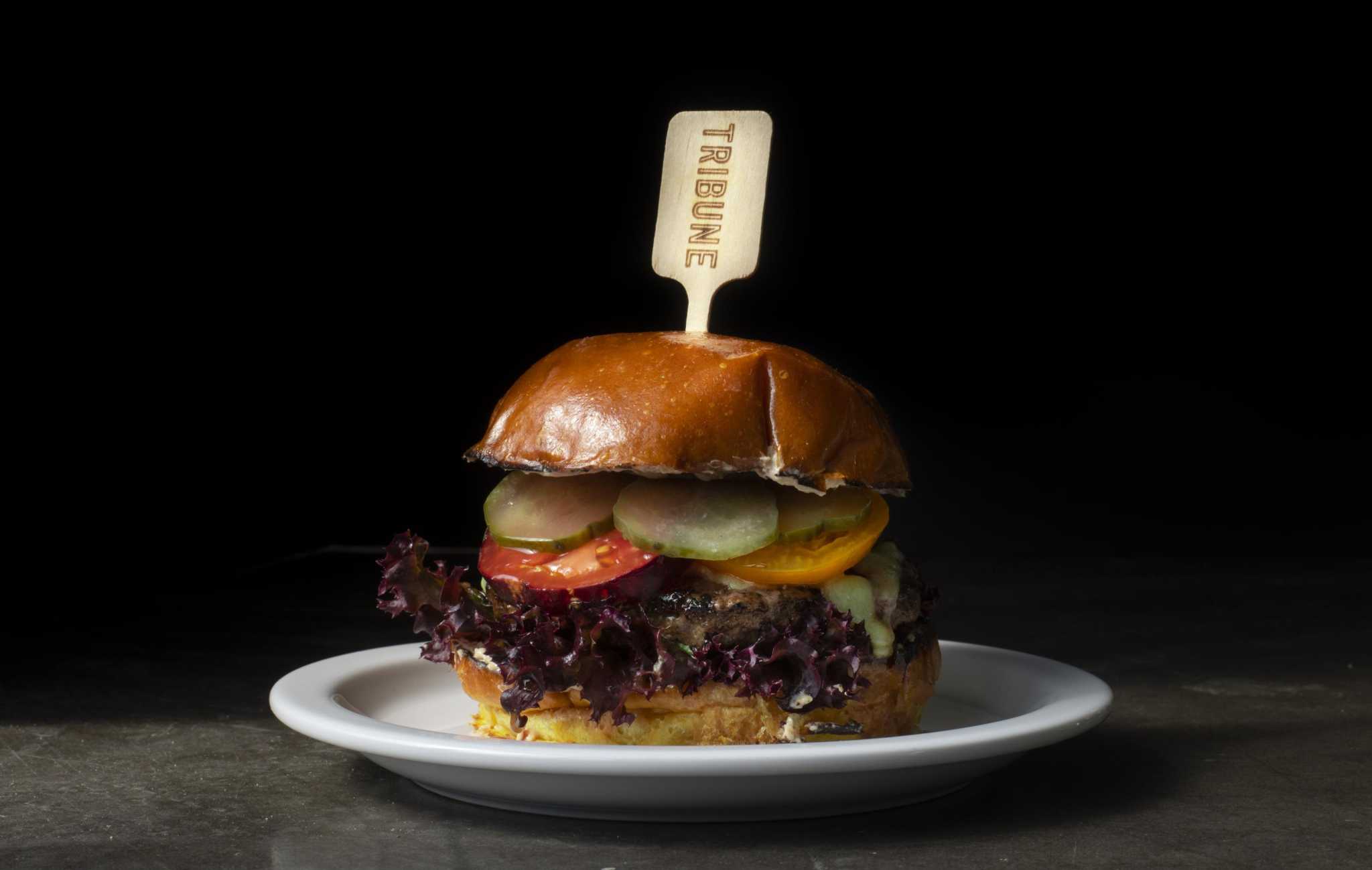 Oakland's historic Tribune Tower gets a massive new upscale restaurant this month - Vimarsana News