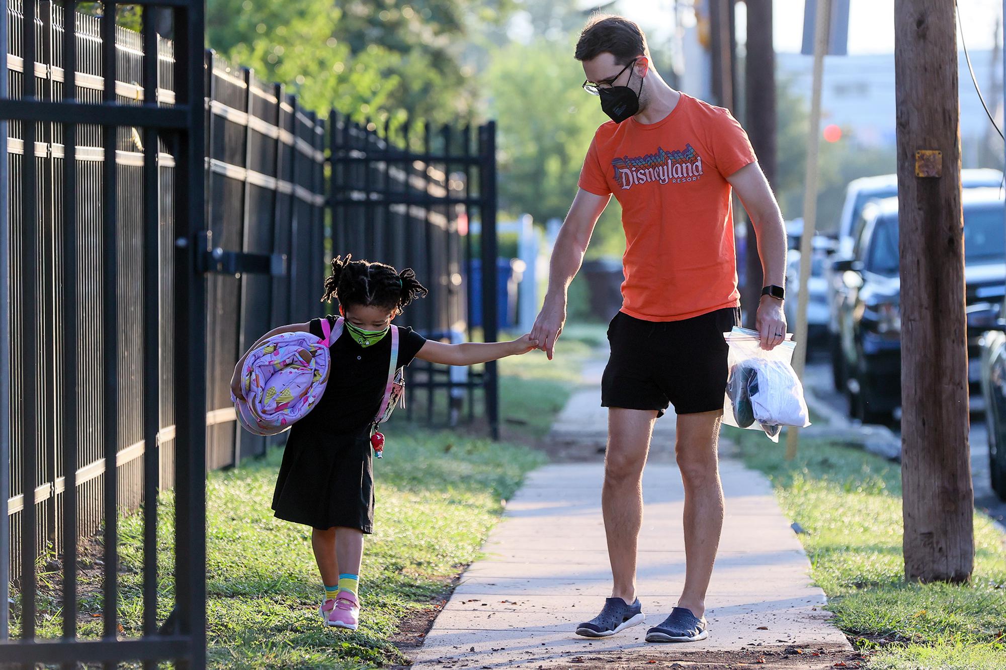 San Antonio ISD board votes 5-1 to lift its face mask mandate - Vimarsana News
