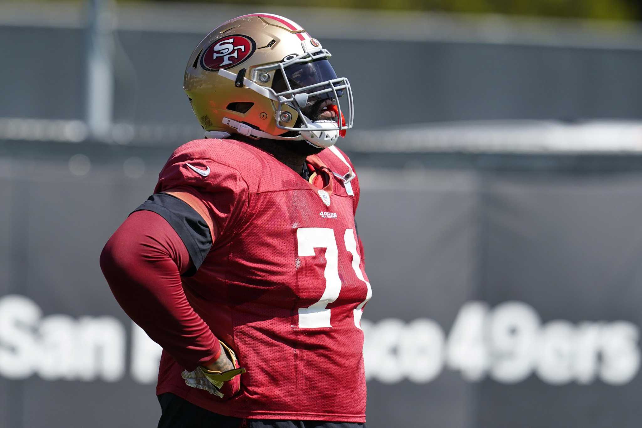 49ers’ Trent Williams OK after getting hurt, but injury exposes lack of