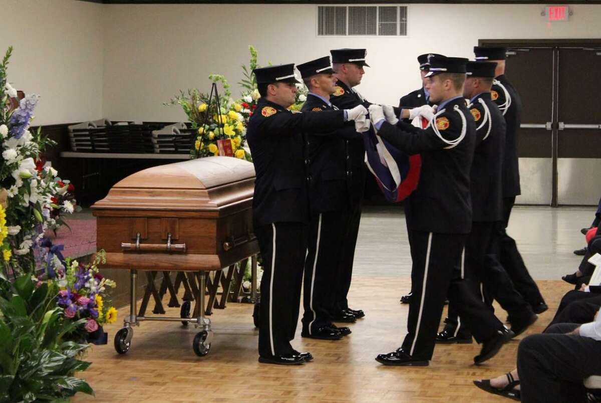Retired Conroe firefighter laid to rest in Brenham