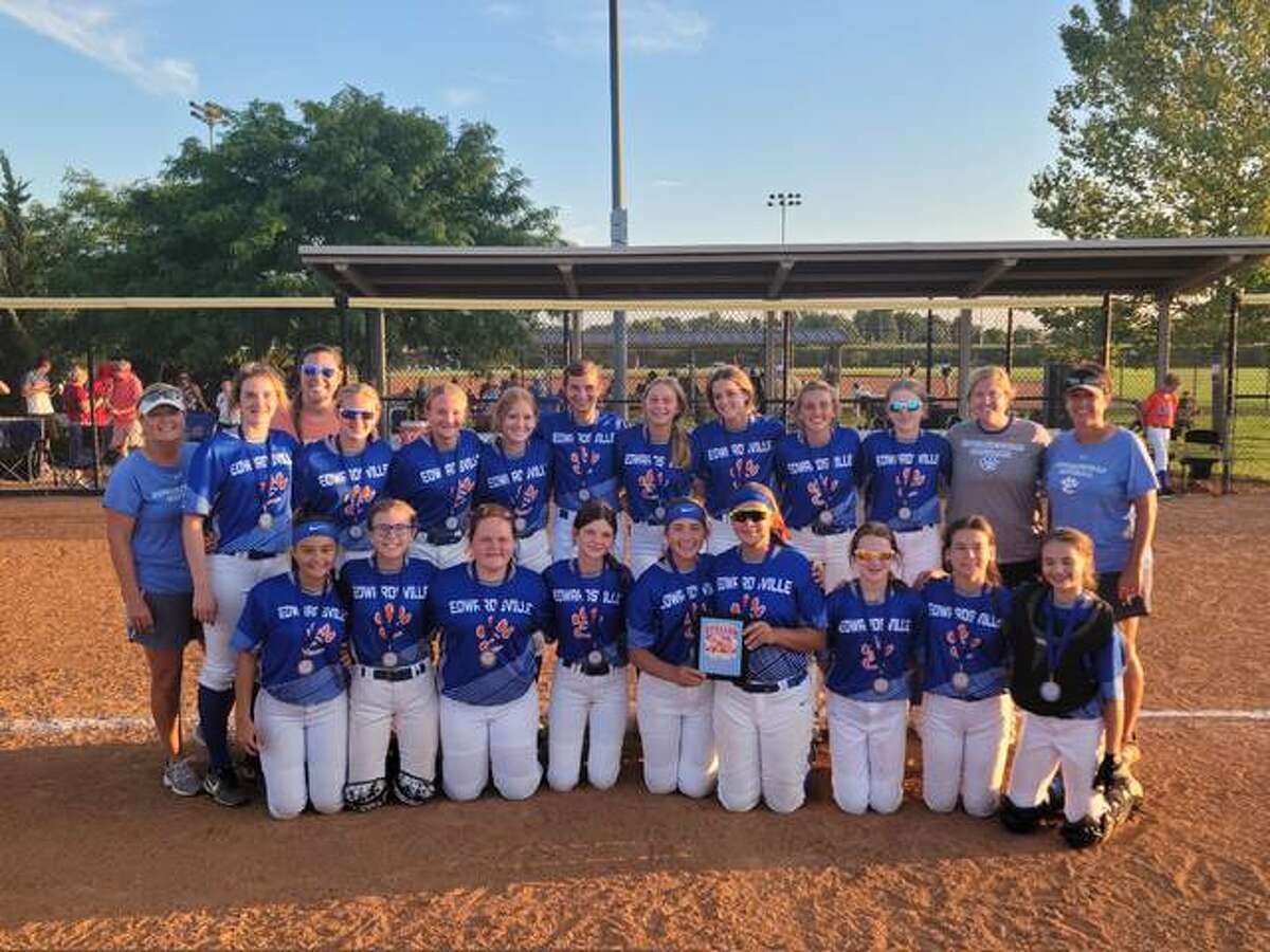 Liberty, Edwardsville win tournaments in O’Fallon