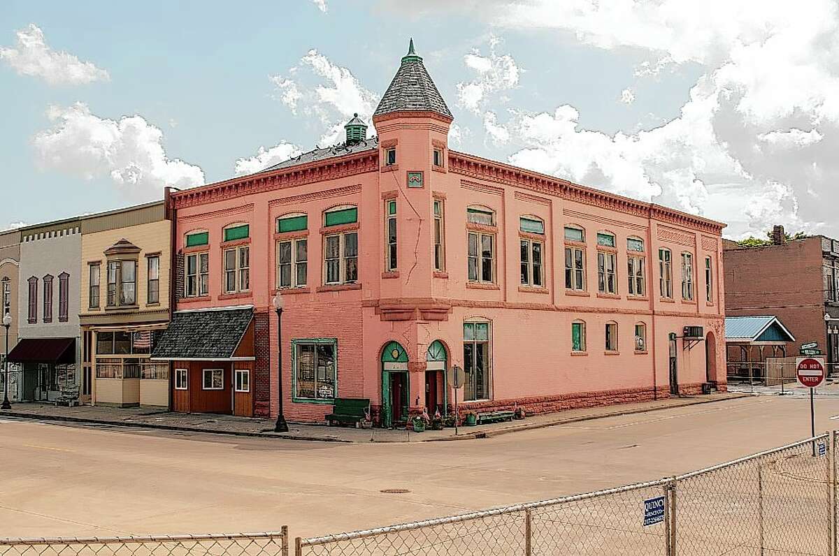 Historic Beardstown building showing signs of danger to people, traffic