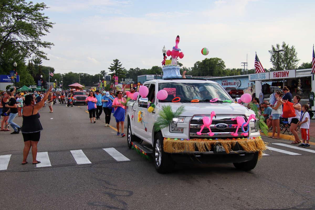 Thousands turn out for Caseville's Parade of Fools