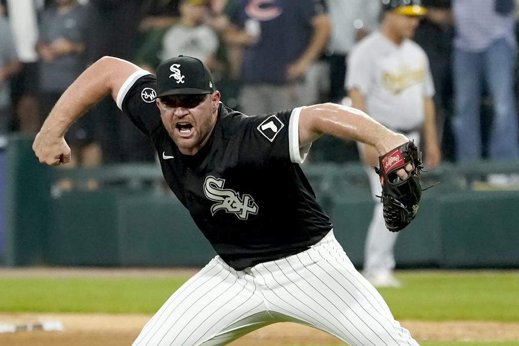 Liam Hendriks signs with White Sox - Bluebird Banter