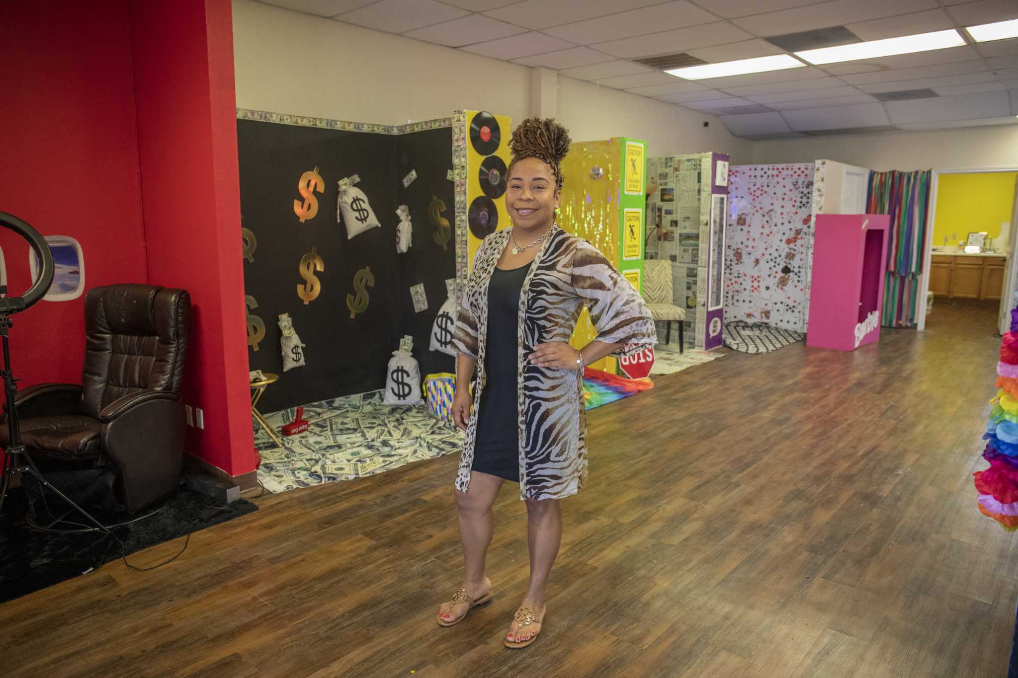 Biz Buzz Selfie studio offers place to snap the perfect picture