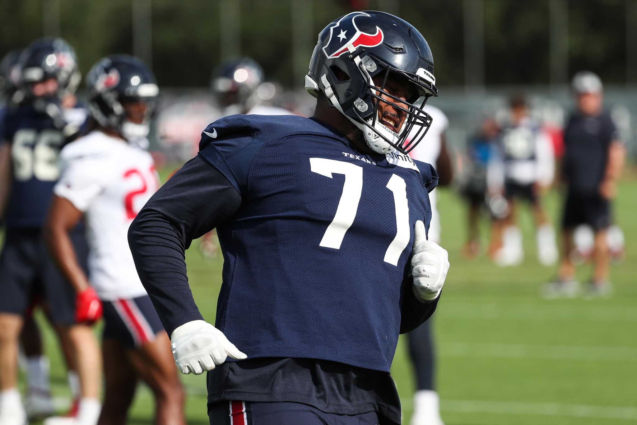 Texans rookie Tytus Howard broke his finger