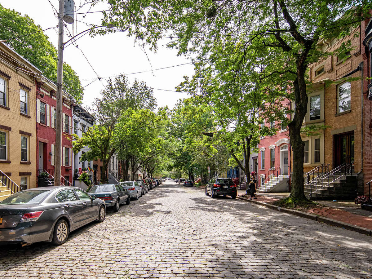 House of the Week Center Square Row House