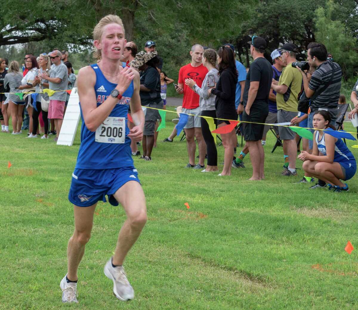 Bowcutt leads Legacy to 2nd at Tall City Invite