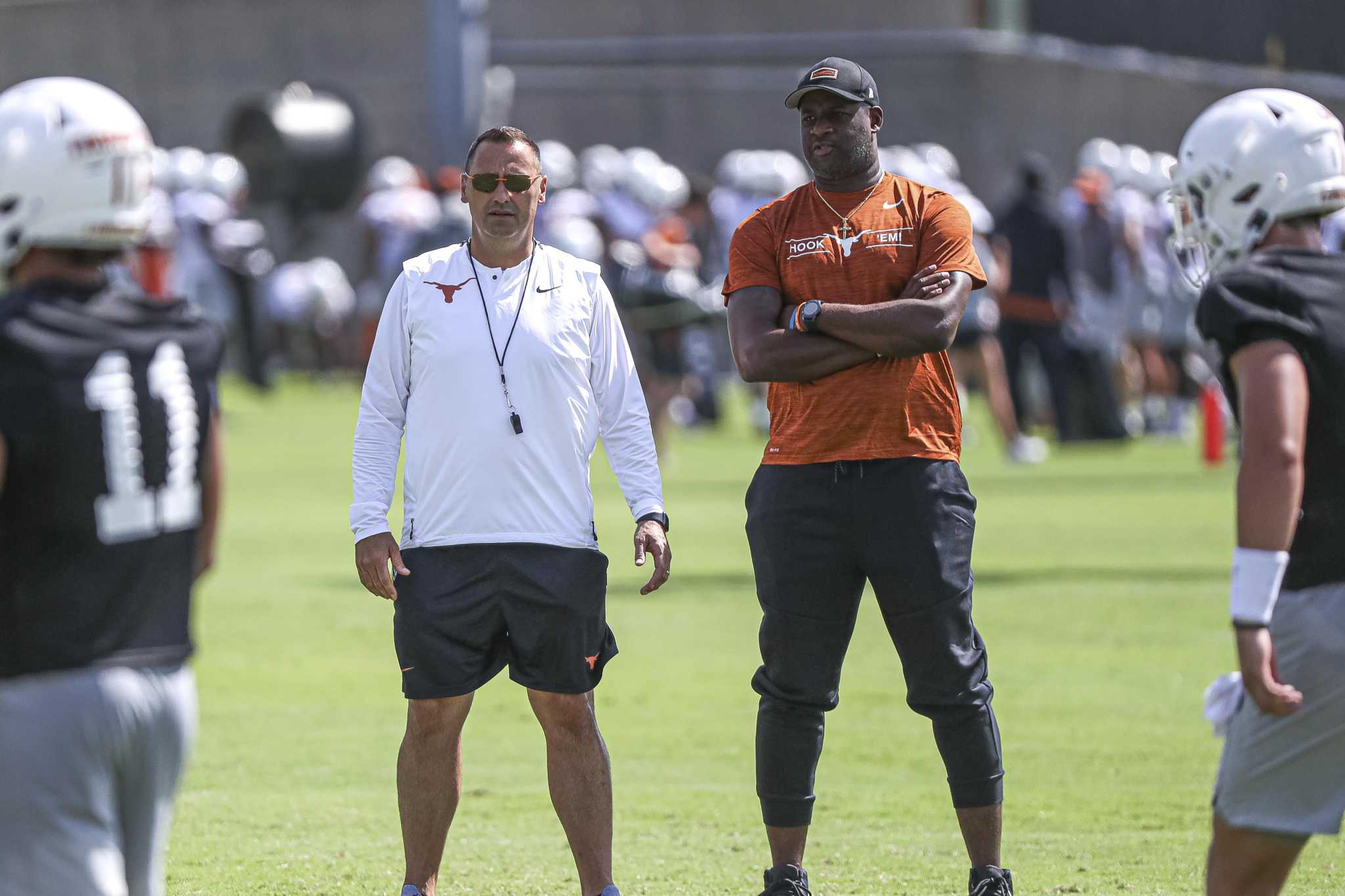 Steve Sarkisian trying to keep Texas QB competition a mystery