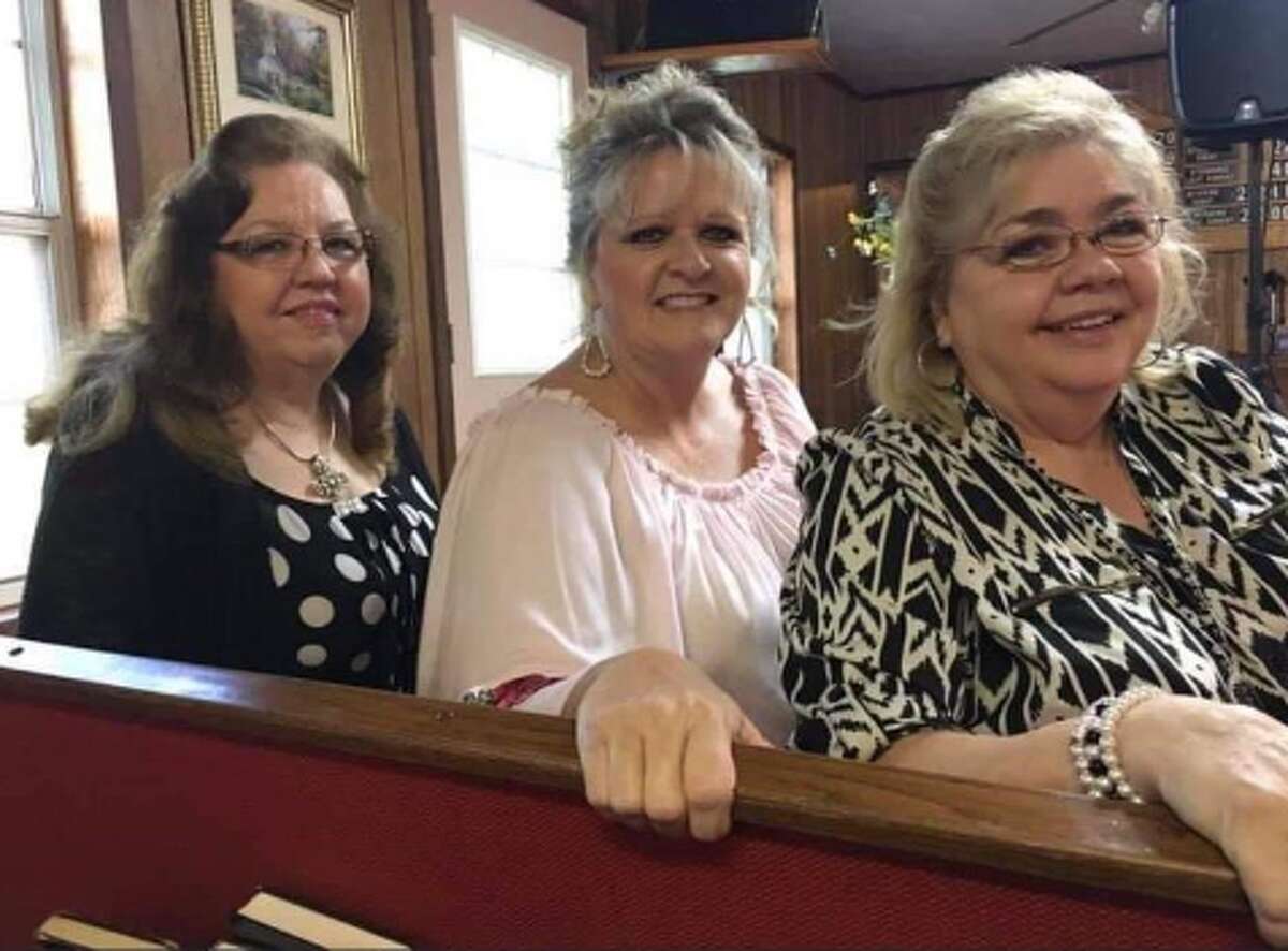 Gospel singer Paula Gilcrease, 75, died from complications from COVID-19. Gilcrease is pictured with her neise Penny Duncan and her sister Patsy Ford Dickerson.