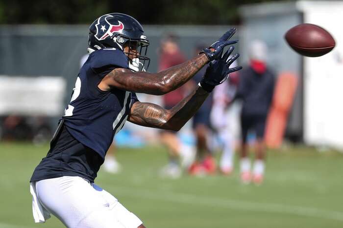 Texans quarterback Davis Mills playing more 'decisive,' with 'poise'