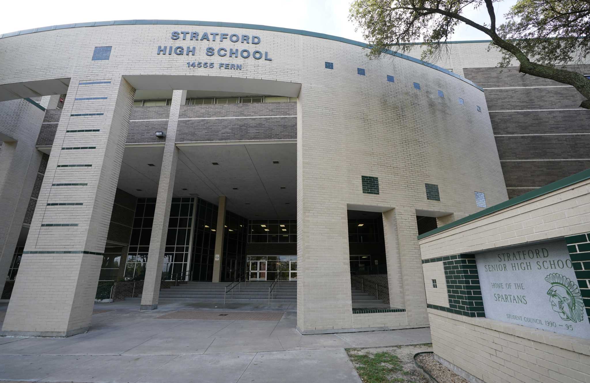 Stratford fundraiser lets school alums personalize a commemorative brick