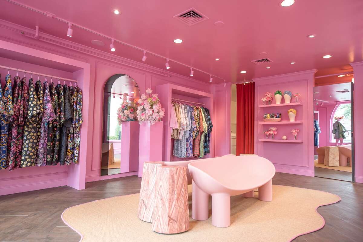 La Vie Style House is opening a second location in Houston’s River Oaks District on Friday, Oct. 15. The 1,300-square foot store will feature varying shades of the brand’s signature pink.