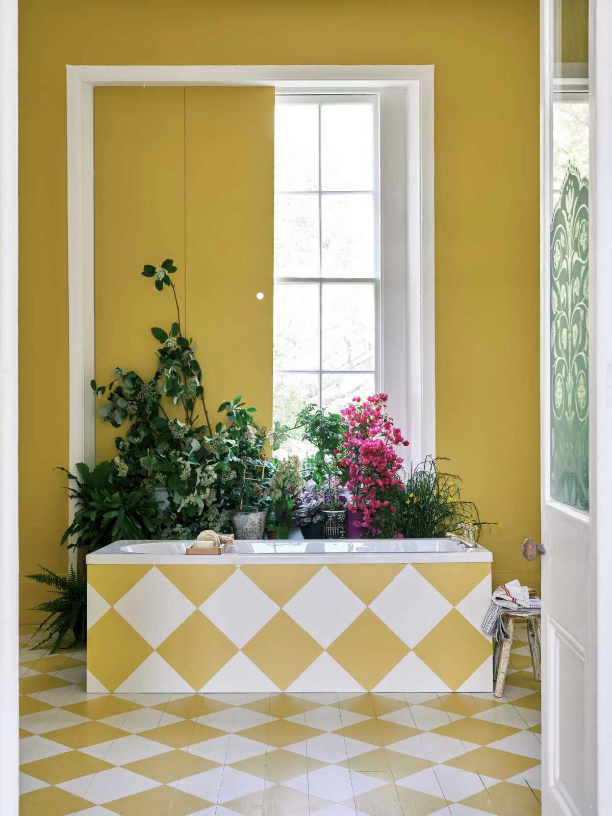 PPG announces the first 2022 Color of the Year and it begins with green