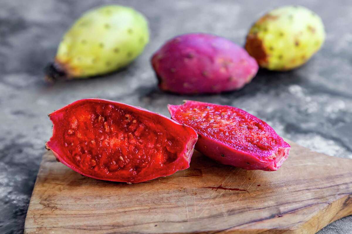How to harvest, peel and make syrup from prickly pear cactus fruit, a Texas native fruit coming into season right now