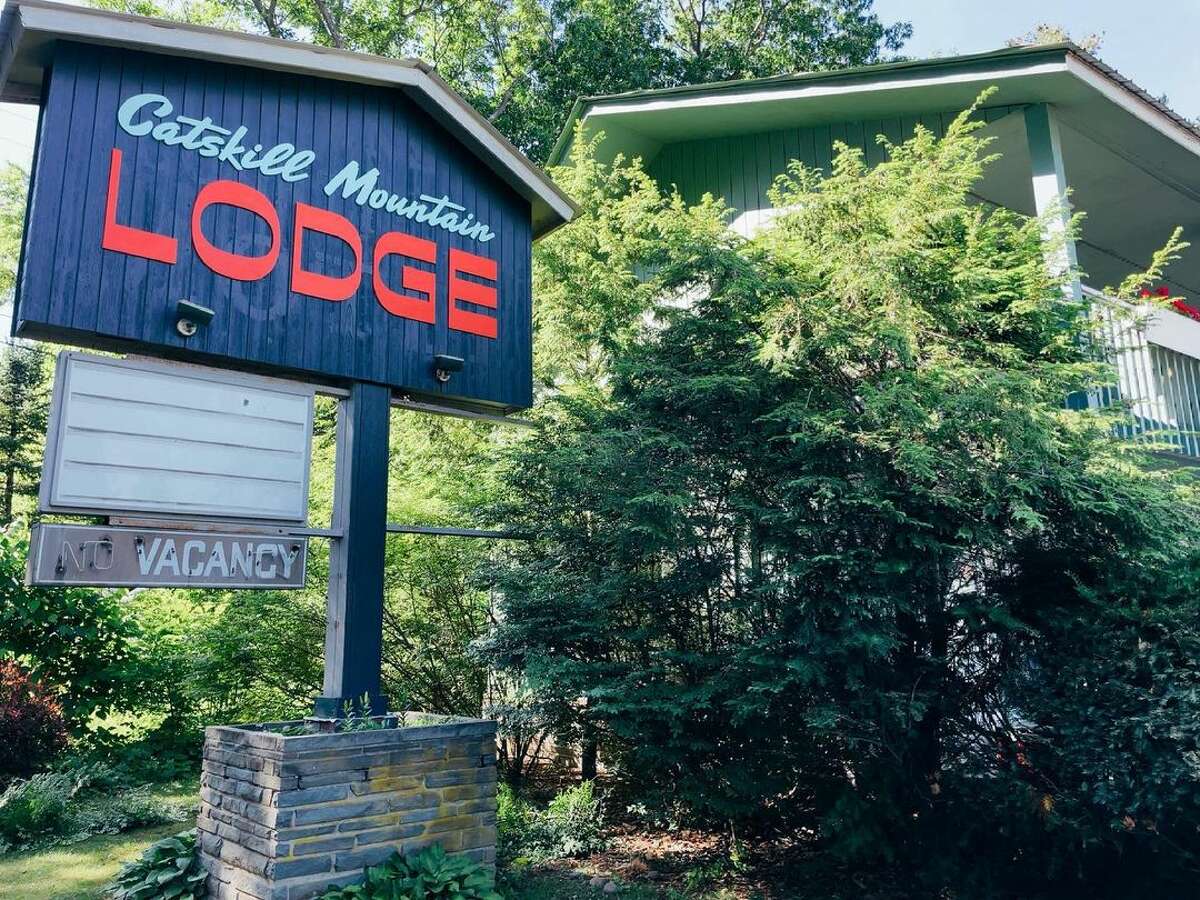 The spirit of old-school Catskills resorts is alive and well at the 1960s-era Catskill Mountain Lodge, even with new ownership. 