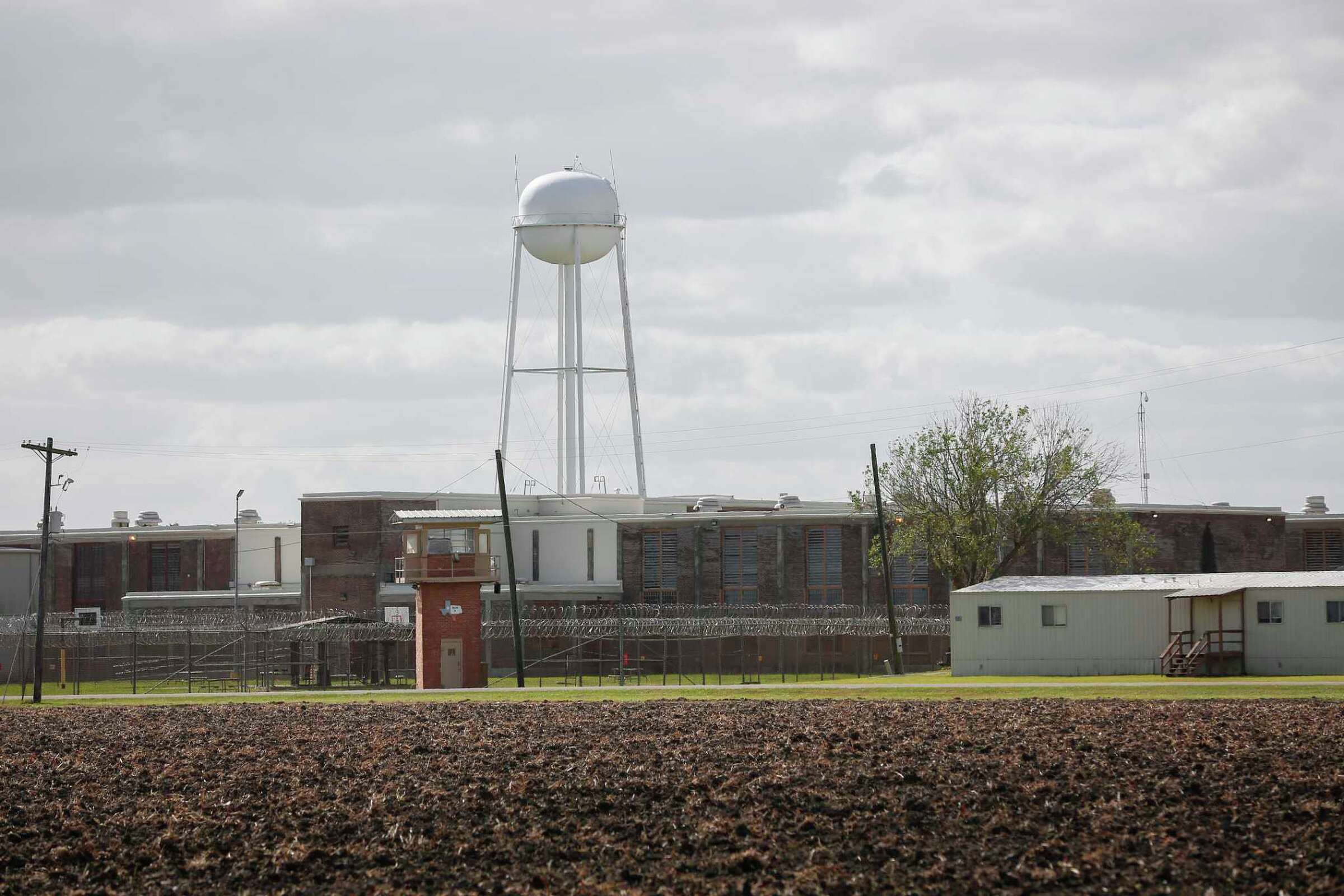 All Texas prisons under lockdown due to rising inmate violence