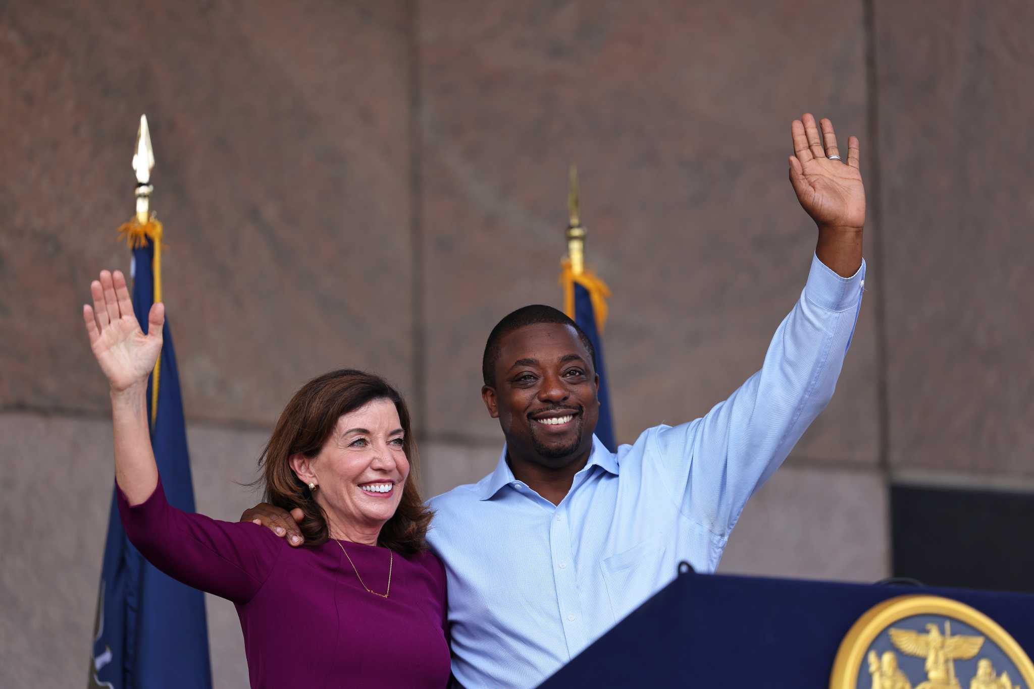 Hochul doesn't have to fill Benjamin's spot, but he's likely to remain on ballot - Vimarsana News